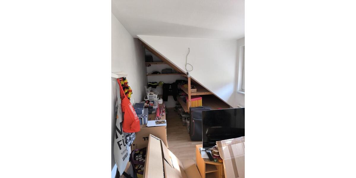 Dachgeschoßwohnung Mutlangen - 3 Zimmer, 73 m&sup2;, 690&euro; | Angebot:26032180
