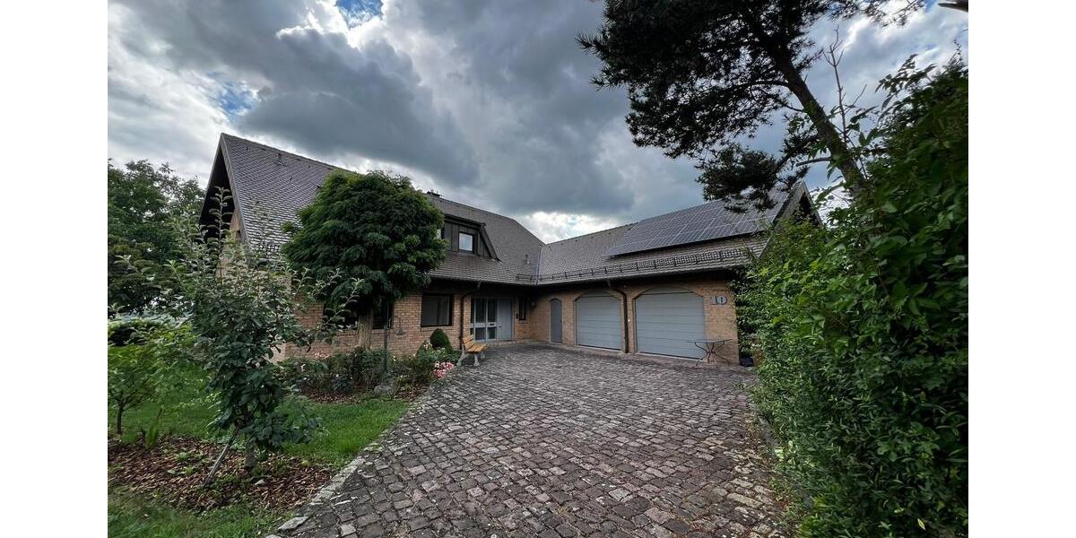 Einfamilienhaus Herbrechtingen - 6 Zimmer, 200 m&sup2;, 1.950&euro; | Angebot:25259012