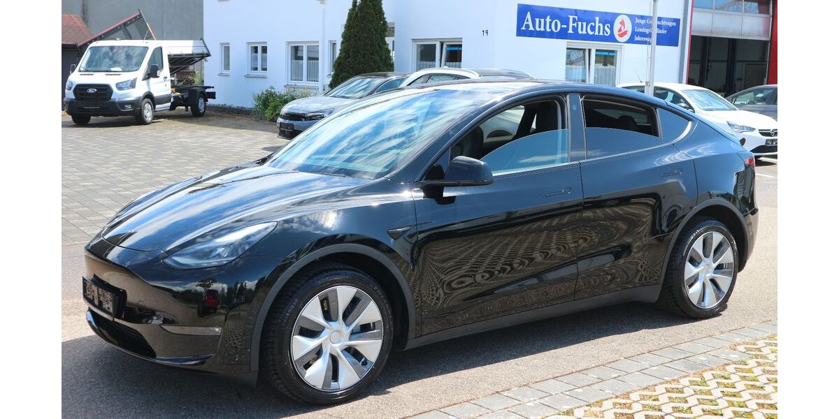 Tesla Model Y 38.400 km 35.850 &euro; Ellwangen - Neunstadt 73479