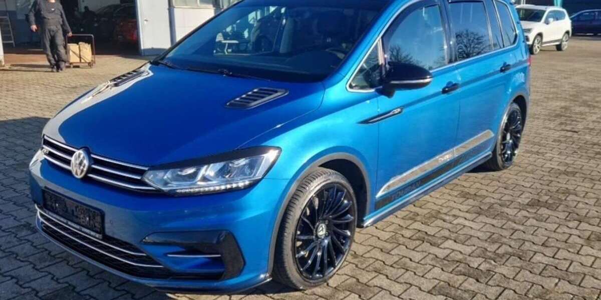 VW Touran 195.600 km 15.000 &euro; Mittelfischach 74423