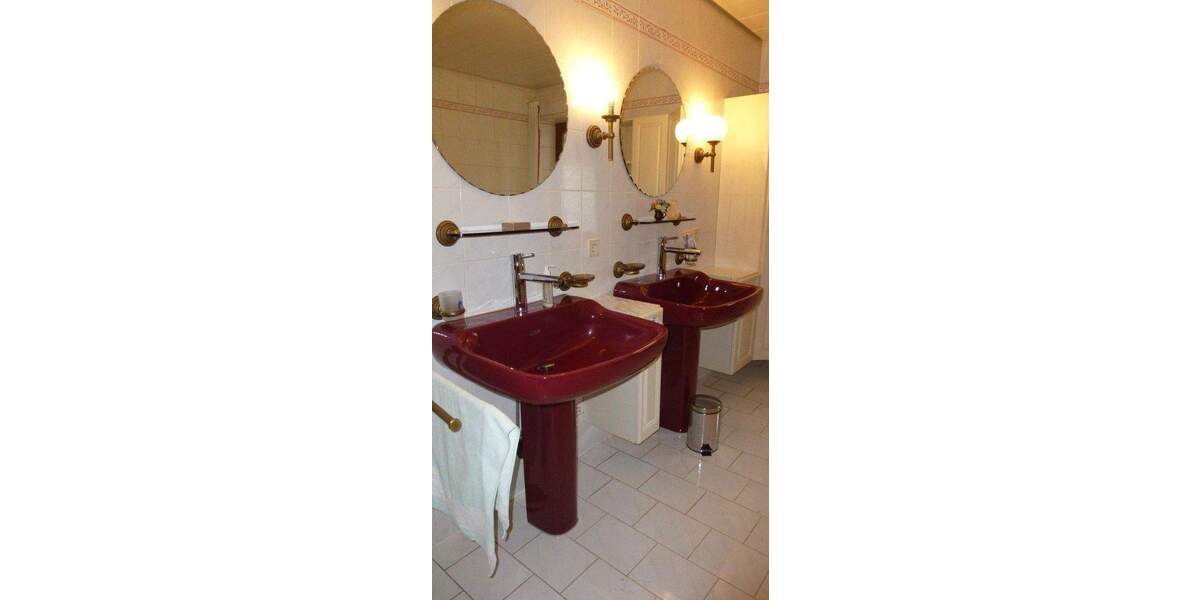 Einfamilienhaus Hüttlingen - 1 Zimmer, 255 m&sup2;, 735.000&euro; | Angebot:25775562