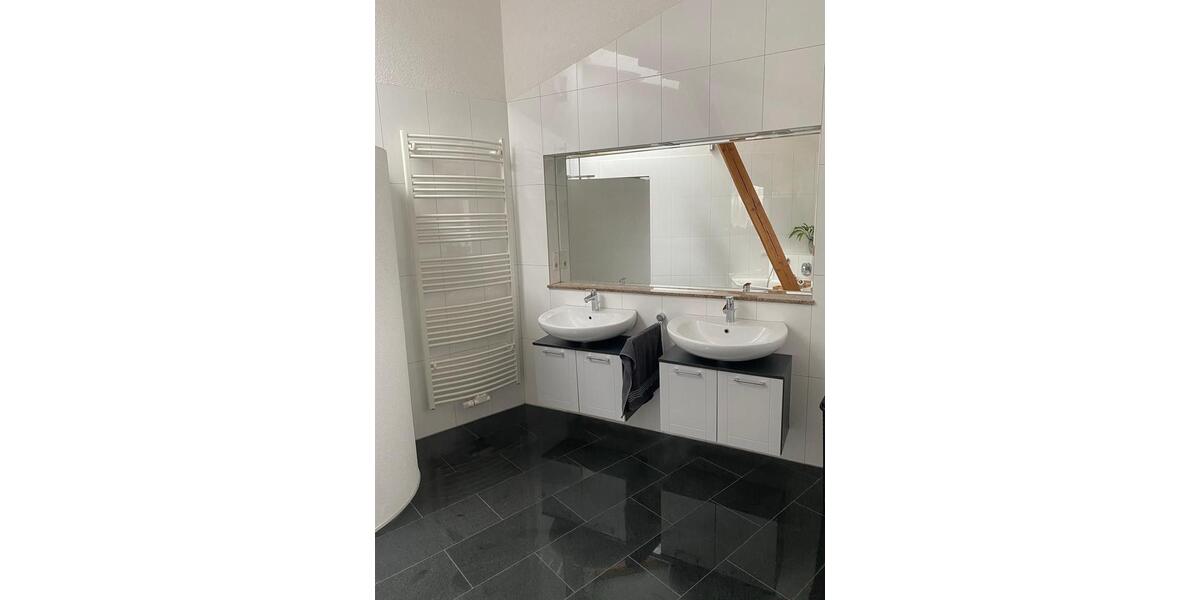 Etagenwohnung Lauchheim - 4 Zimmer, 200 m&sup2;, 1.400&euro; | Angebot:26036021