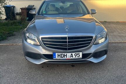 Mercedes-Benz 220 119.000 km 13.800 &euro; Giengen an der Brenz 89537