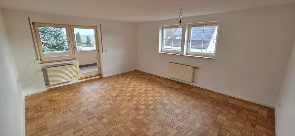Etagenwohnung Rainau - 3 Zimmer, 90 m&sup2;, 850&euro; | Angebot:24270369