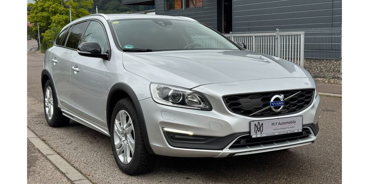 Volvo V60 Cross Country 145.000 km 15.890 &euro; Schwäbisch Gmünd 73529