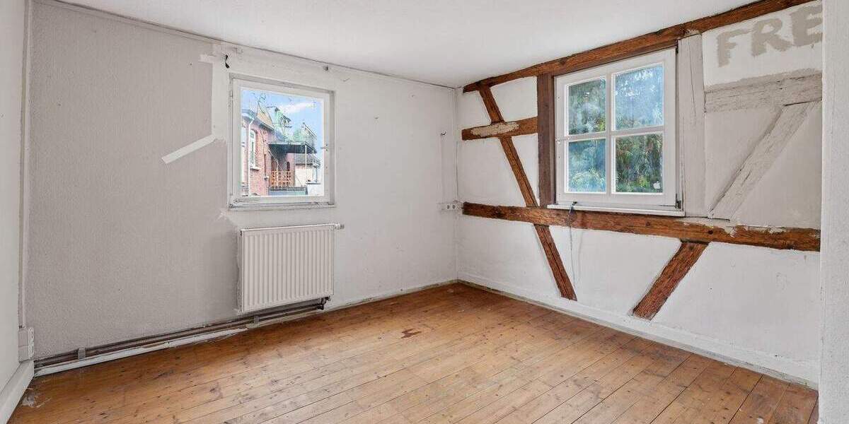 Mehrfamilienhaus, Wohnhaus Schwäbisch Gmünd - 9 Zimmer, 155 m&sup2;, 249.000&euro; | Angebot:25776970
