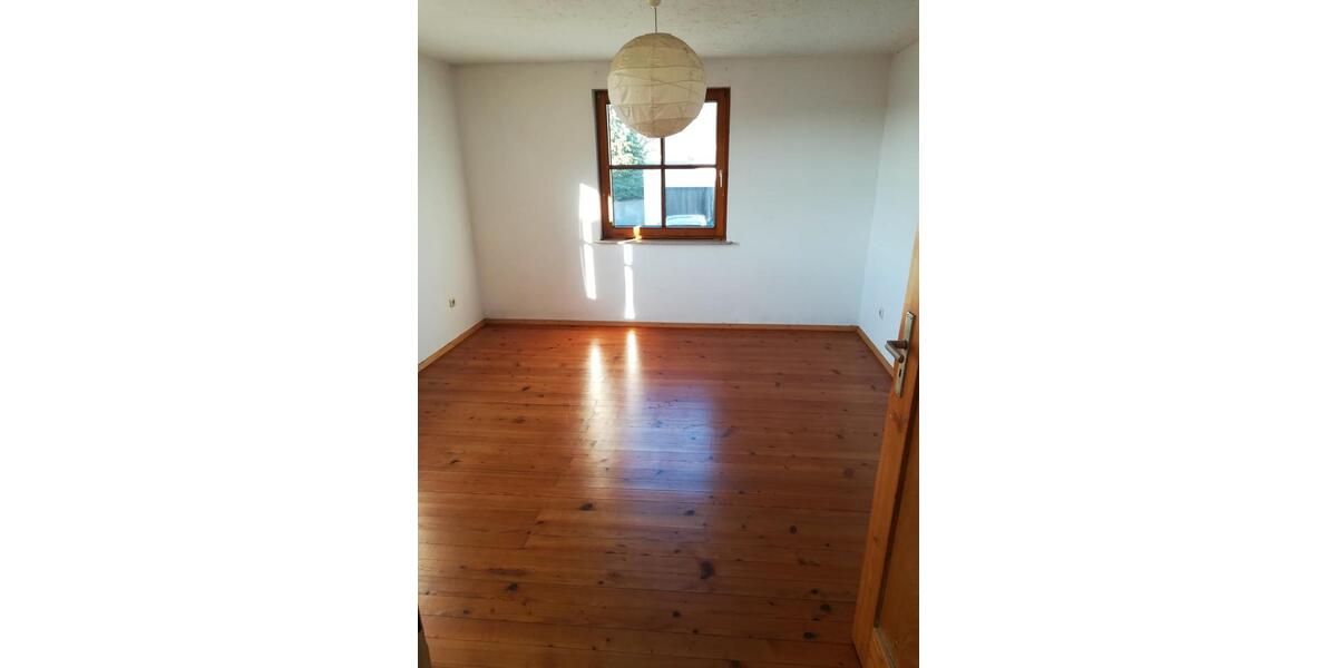 Etagenwohnung Alfdorf - 3 Zimmer, 72 m&sup2;, 590&euro; | Angebot:26047555