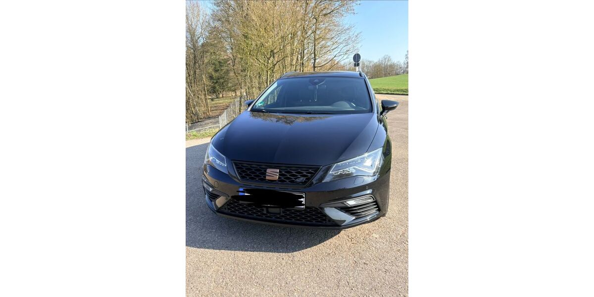 Seat Leon 74.000 km 22.500 &euro; Ellwangen 73479