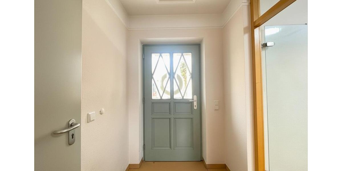 Doppelhaushälfte Nördlingen - 8 Zimmer, 161 m&sup2;, 1.670&euro; | Angebot:26564064