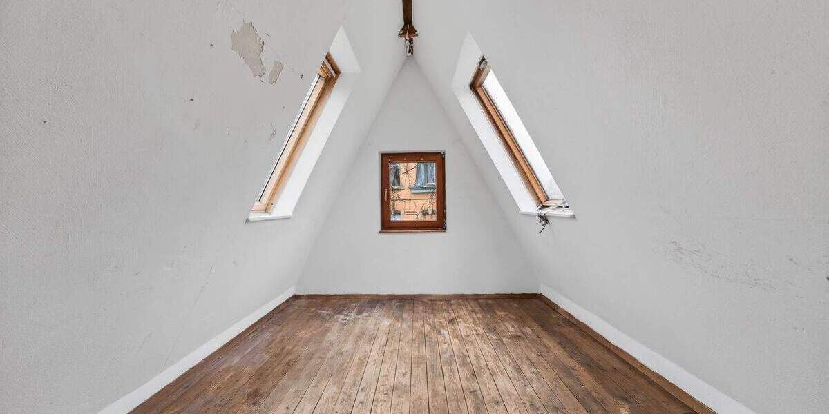 Mehrfamilienhaus, Wohnhaus Schwäbisch Gmünd - 9 Zimmer, 155 m&sup2;, 249.000&euro; | Angebot:25776973