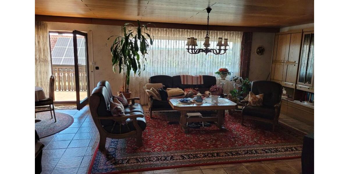 Etagenwohnung Aalen Dewangen - 5 Zimmer, 132 m&sup2;, 349.000&euro; | Angebot:27261700
