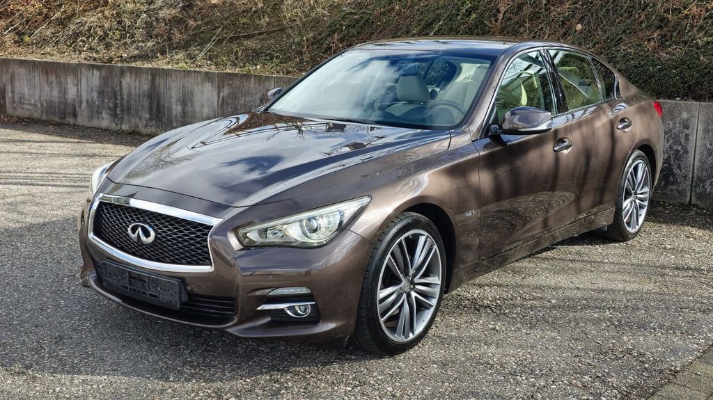 INFINITI Q50 183.263 km 11.990 &euro; Aalen 73430