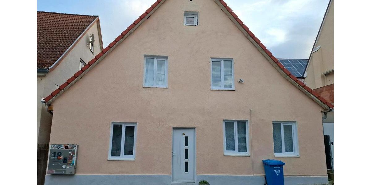 Doppelhaushälfte Bopfingen - 7 Zimmer, 141 m&sup2;, 110.000&euro; | Angebot:17165515