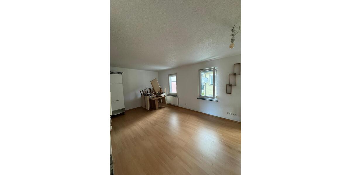 Etagenwohnung Aalen - 4 Zimmer, 110 m&sup2;, 1.100&euro; | Angebot:26041290