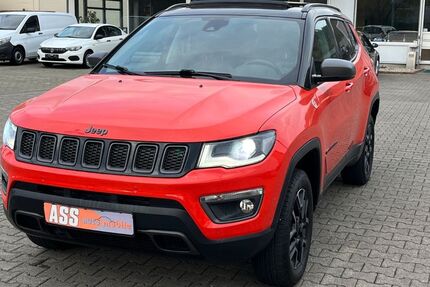 Jeep Compass 147.600 km 16.400 &euro; Heidenheim - Schnaitheim 89520
