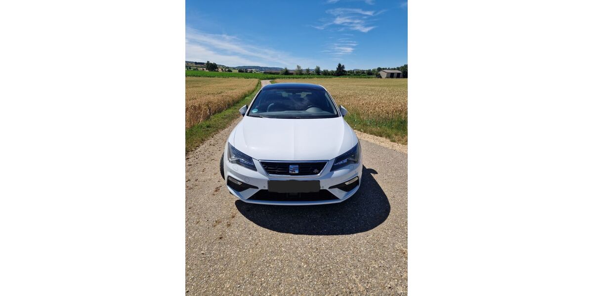 Seat Leon 111.562 km 17.899 &euro; Nördlingen 86720