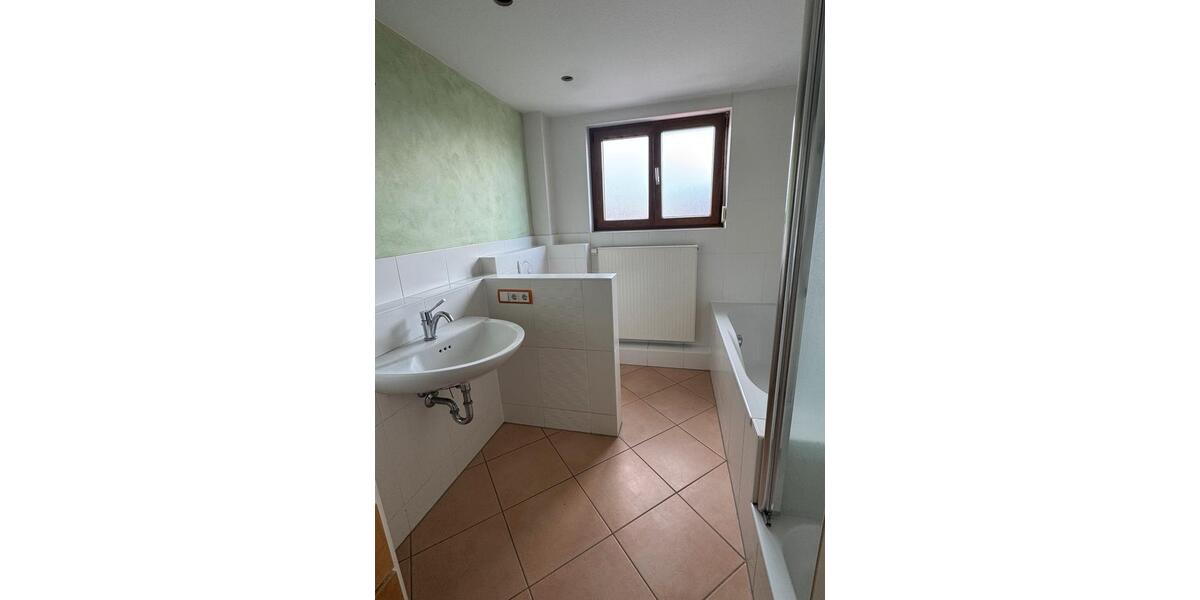 Dachgeschoßwohnung Ruppertshofen - 4 Zimmer, 130 m&sup2;, 950&euro; | Angebot:25120855