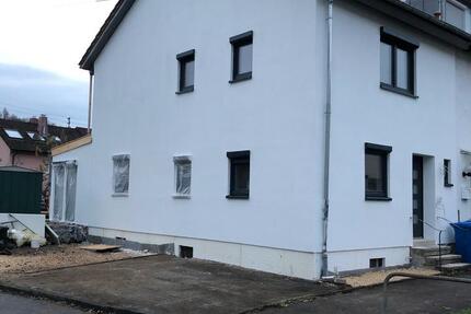 Haus Schwäbisch Gmünd - 8 Zimmer, 140 m&sup2;, 1.500&euro; | Angebot:27643046