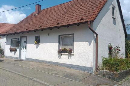 Haus Donzdorf - 4.5 Zimmer, 96 m&sup2;, 230.000&euro; | Angebot:27102004