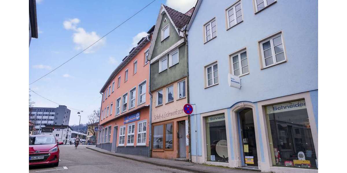Einfamilienhaus Schwäbisch Gmünd - 9 Zimmer, 156 m&sup2;, 249.000&euro; | Angebot:25566250