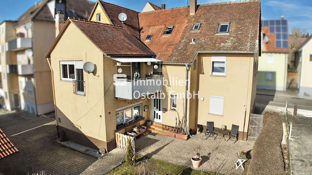 Einfamilienhaus Neresheim - 7 Zimmer, 199 m&sup2;, 295.000&euro; | Angebot:25400401