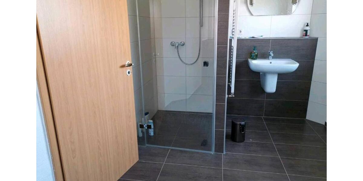 Einfamilienhaus Göggingen - 5 Zimmer, 228 m&sup2;, 2.200&euro; | Angebot:26041520