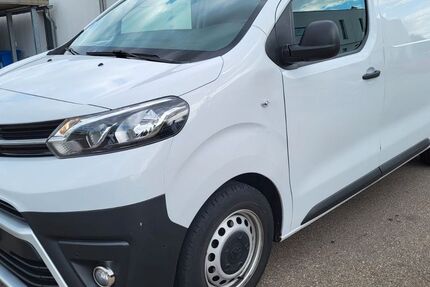 Toyota Proace (Verso) 225.400 km 9.999 &euro; Unterschneidheim 73485