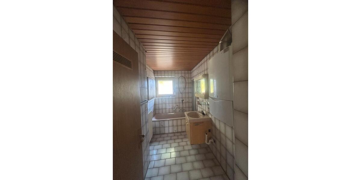 Etagenwohnung Schwäbisch Gmünd Bargau - 4 Zimmer, 84 m&sup2;, 195.000&euro; | Angebot:27533779