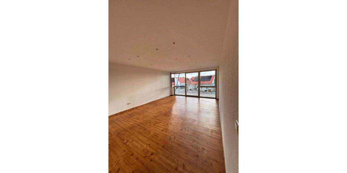 Etagenwohnung Nördlingen - 3 Zimmer, 104 m&sup2;, 920&euro; | Angebot:25968168