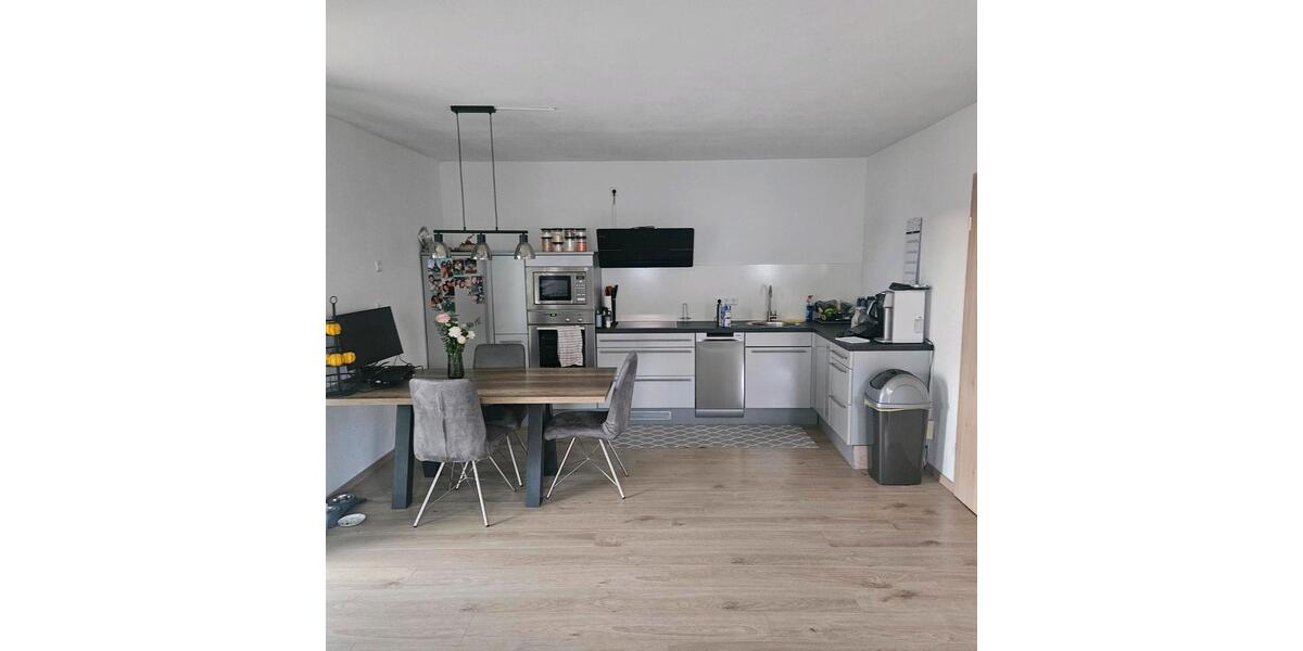 Erdgeschoßwohnung Wallerstein - 4.5 Zimmer, 120 m&sup2;, 1.100&euro; | Angebot:26032310