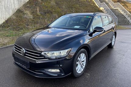 VW Passat Variant 199.000 km 12.500 &euro; Essingen­­­ 73457