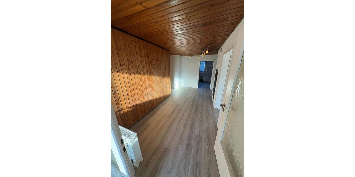 Erdgeschoßwohnung Bopfingen - 4 Zimmer, 110 m&sup2;, 950&euro; | Angebot:25860203