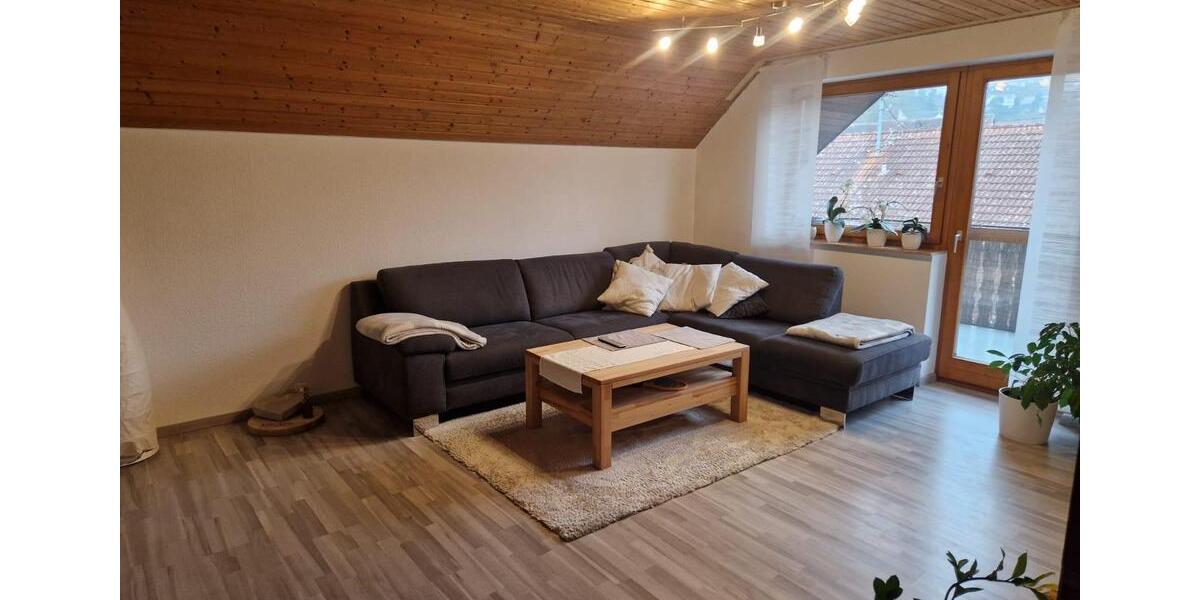 Dachgeschoßwohnung Bopfingen - 2.5 Zimmer, 80 m&sup2;, 650&euro; | Angebot:26035416