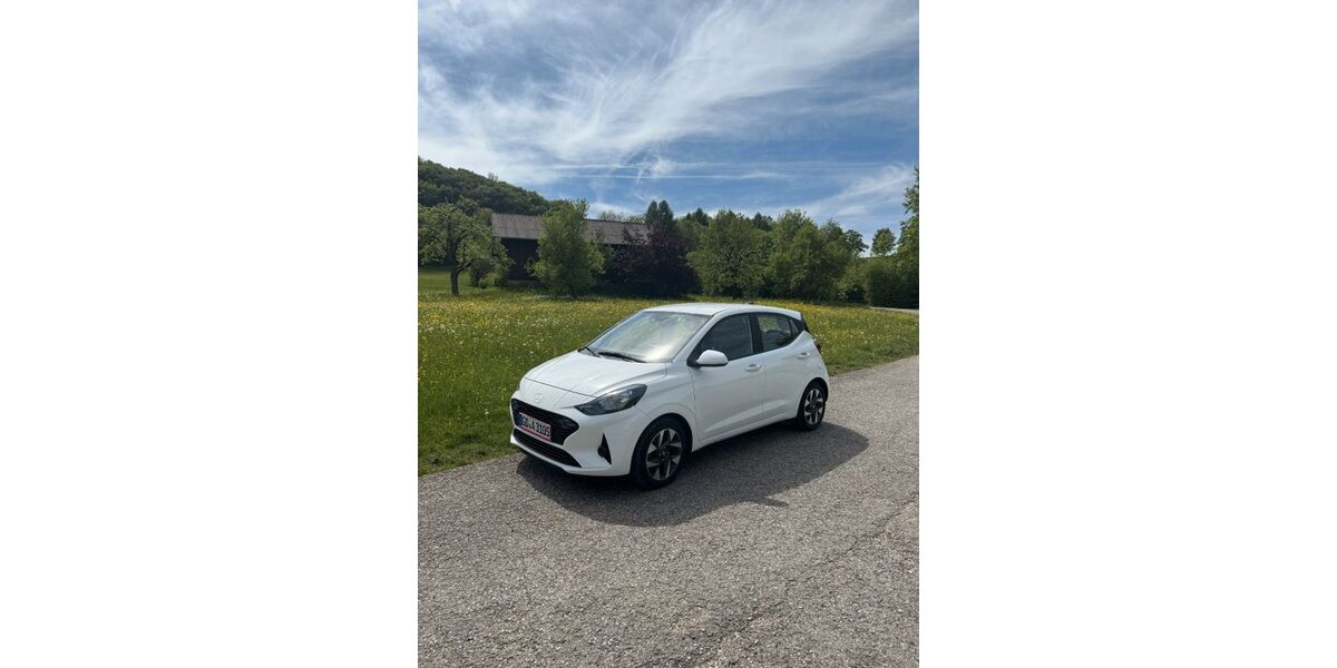 Hyundai i10 12.200 km 16.400 &euro; Waldstetten 73550