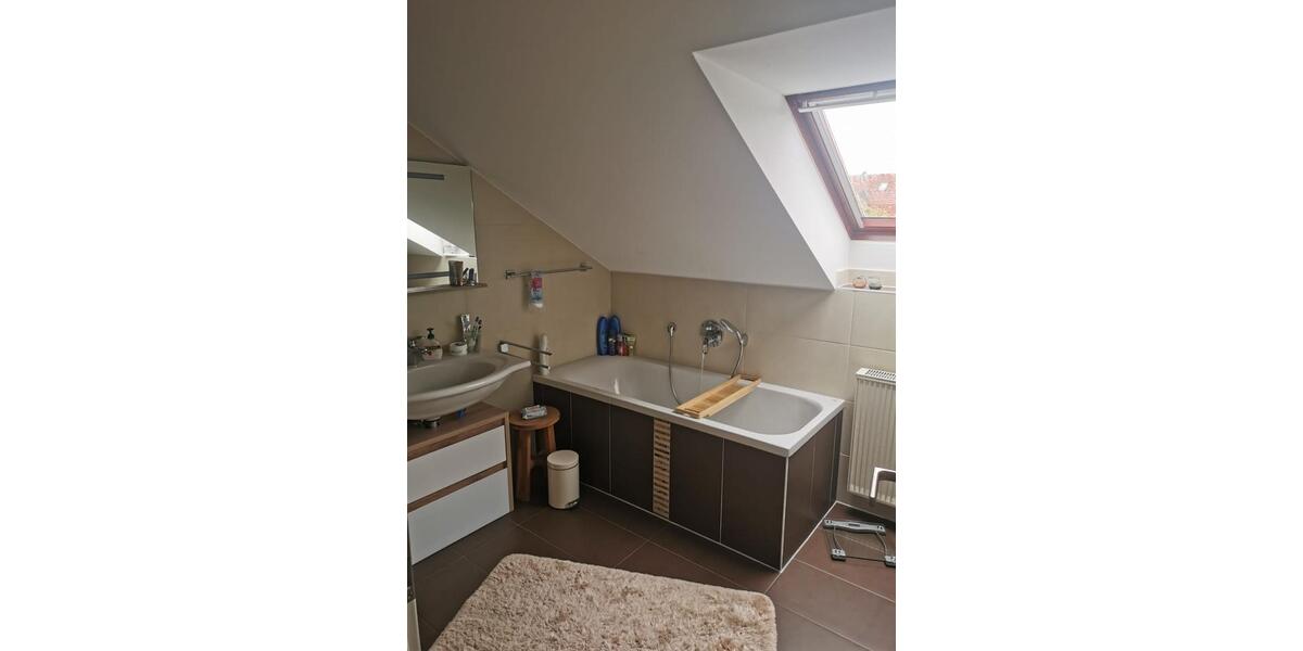 Dachgeschoßwohnung Nördlingen - 4 Zimmer, 97 m&sup2;, 860&euro; | Angebot:25641045