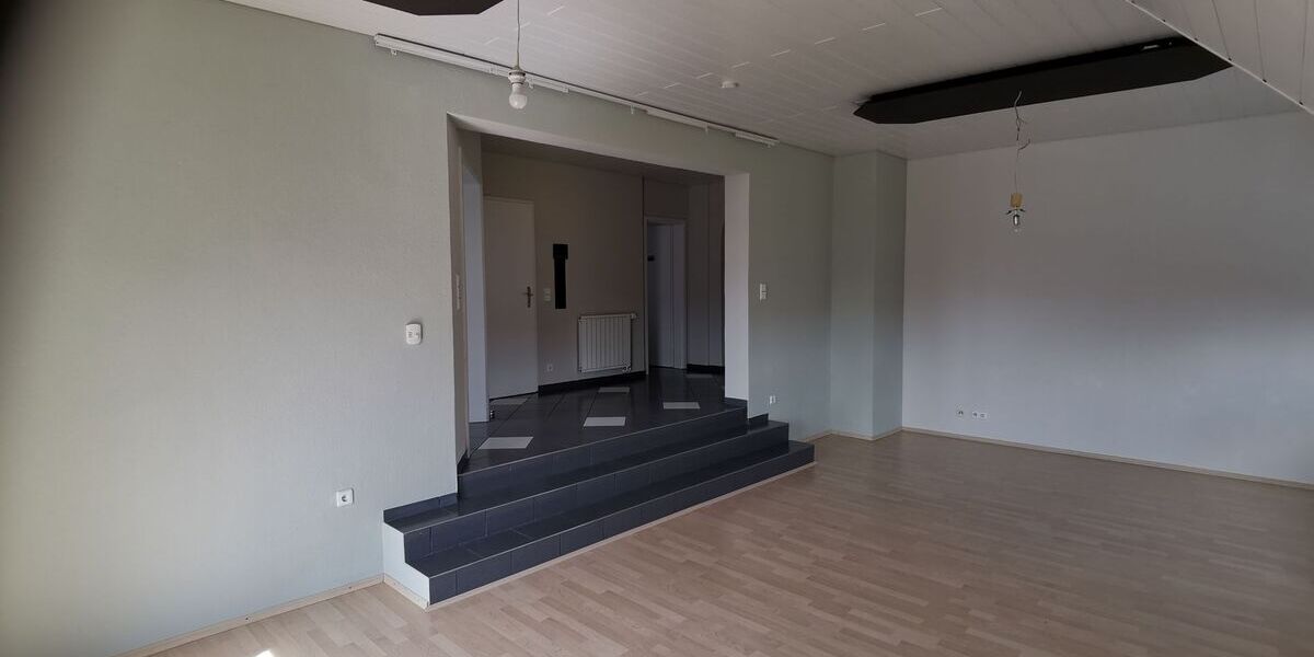 Moderne 4,5-Zimmer Dachgeschosswohnung mit Balkon & EBK - Appartement Schwäbisch Gmünd Bargau | Angebot:27492971