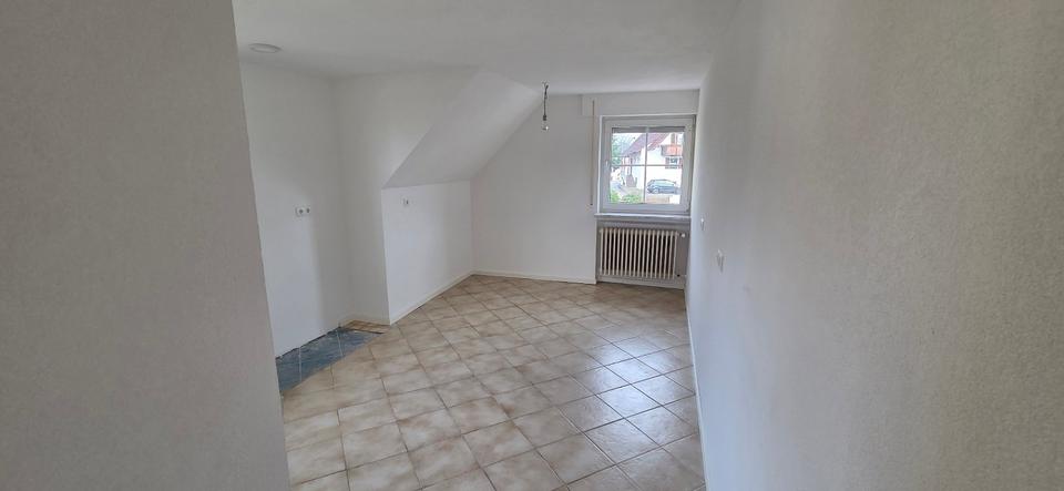 Etagenwohnung Rainau - 3 Zimmer, 90 m&sup2;, 850&euro; | Angebot:24270369