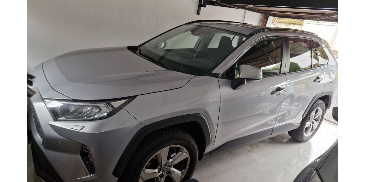 Toyota RAV 4 27.985 km 22.900 &euro; Donzdorf 73072