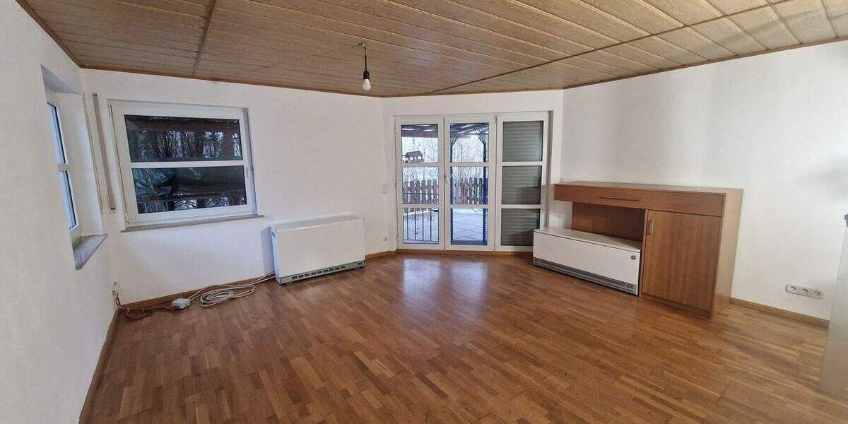 Mehrfamilienhaus, Wohnhaus Spraitbach - 6 Zimmer, 125 m&sup2;, 198.000&euro; | Angebot:25812003