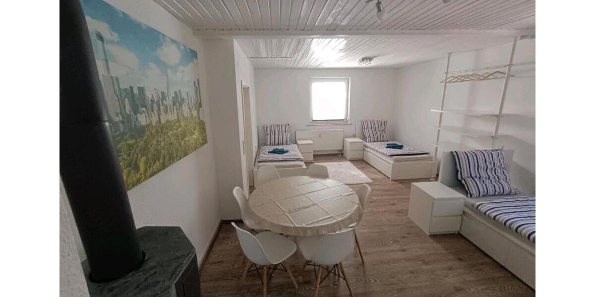 Erdgeschoßwohnung Täferrot - 4 Zimmer, 100 m&sup2;, 1.600&euro; | Angebot:25917815