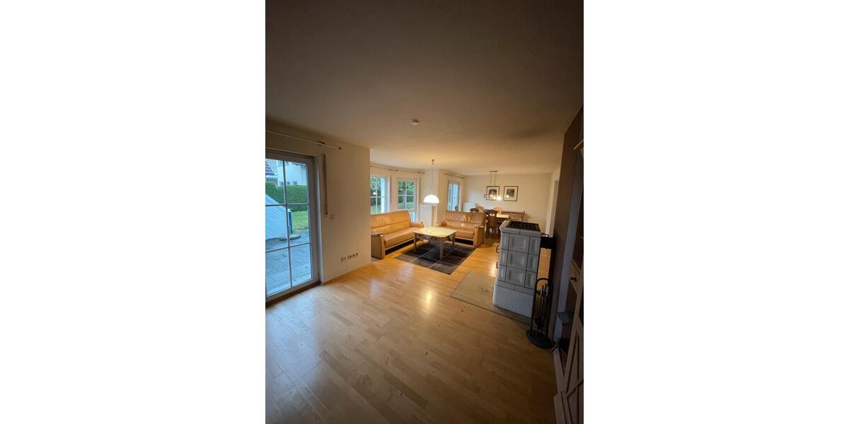 Einfamilienhaus Ellwangen (Jagst) - 5 Zimmer, 120 m&sup2;, 1.150&euro; | Angebot:25980752