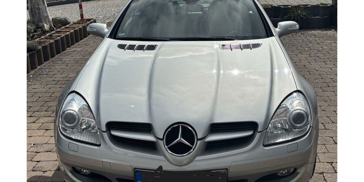 Mercedes-Benz SLK 200 88.100 km 11.999 &euro; Wallerstein 86757