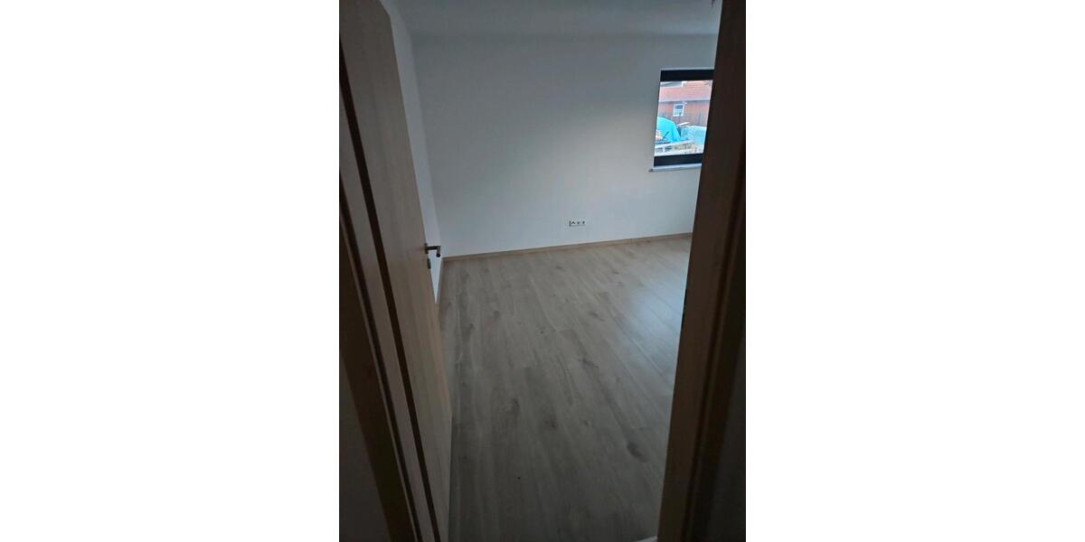 Erdgeschoßwohnung Wallerstein - 4.5 Zimmer, 120 m&sup2;, 1.100&euro; | Angebot:26032310