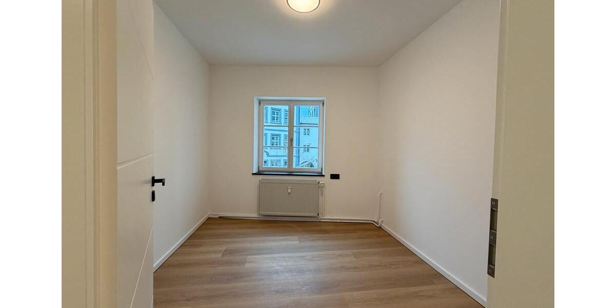 Etagenwohnung Ellwangen (Jagst) - 3 Zimmer, 60 m&sup2;, 1.100&euro; | Angebot:25512953