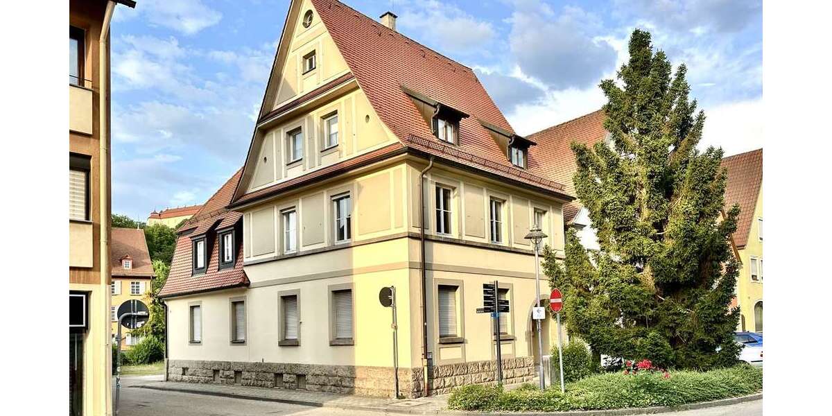 Einfamilienhaus Ellwangen - 12 Zimmer, 136 m&sup2;, 410.000&euro; | Angebot:27088005