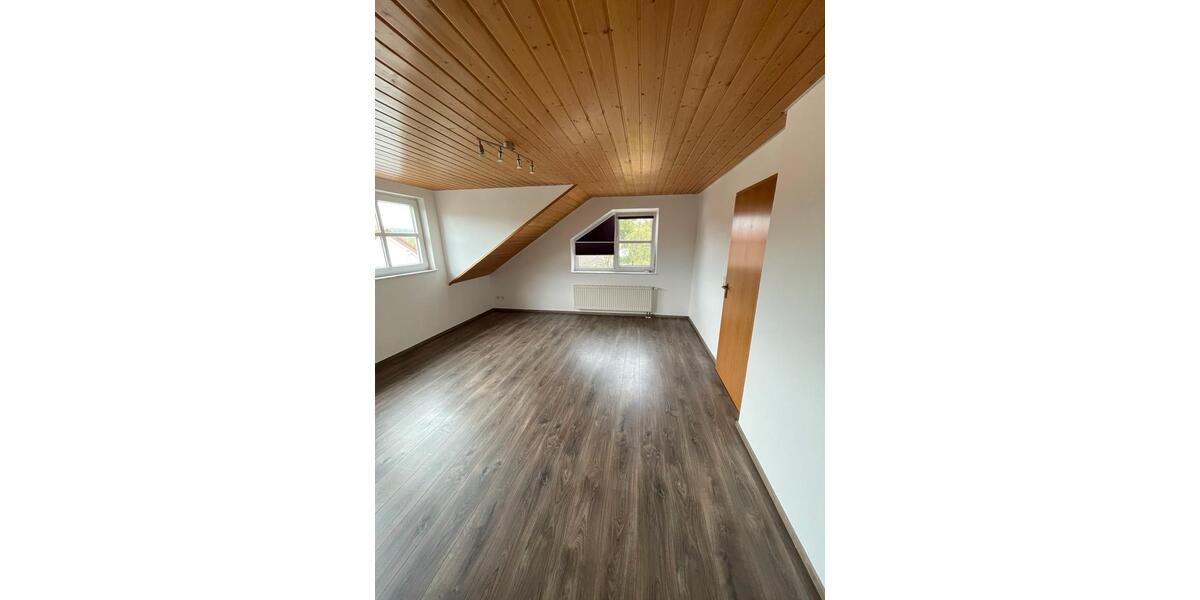 Doppelhaushälfte Essingen - 4 Zimmer, 120 m&sup2;, 1.130&euro; | Angebot:27620258