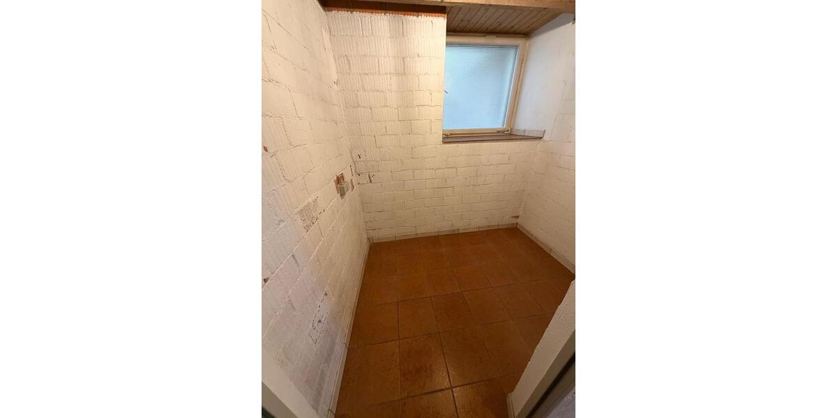 Erdgeschoßwohnung Abtsgmünd - 4 Zimmer, 130 m&sup2;, 1.290&euro; | Angebot:26050725