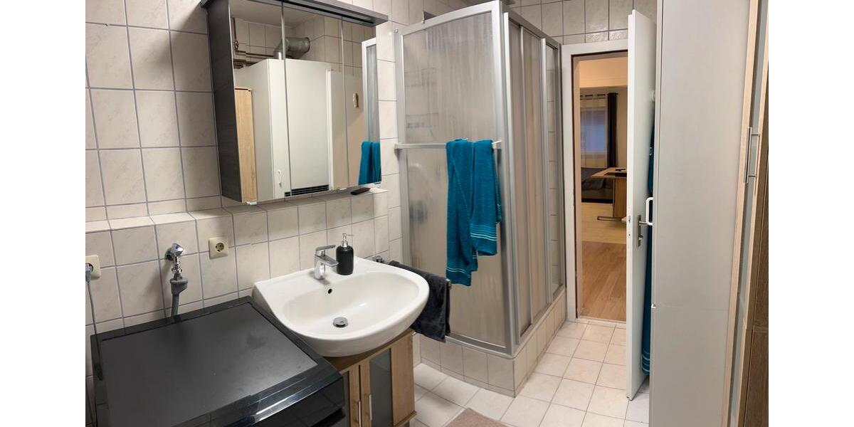 Hochparterre Ellwangen (Jagst) - 2 Zimmer, 60 m&sup2;, 560&euro; | Angebot:26477351