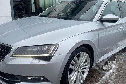 Skoda Superb 170.938 km 14.700 &euro; Heidenheim an der Brenz 89520