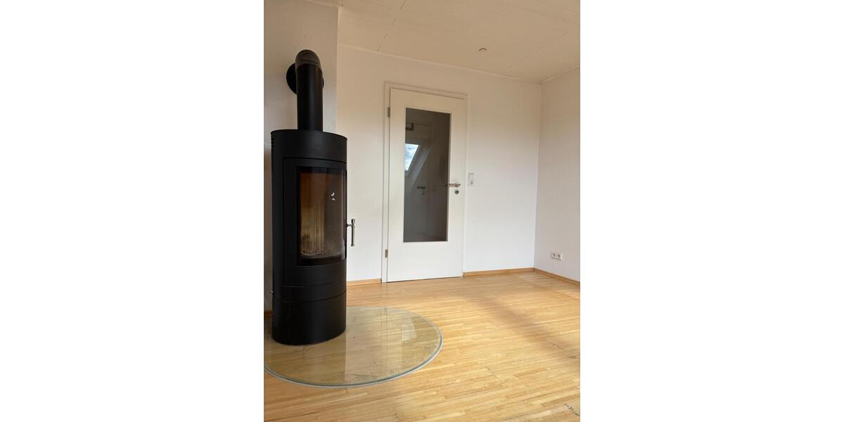 Dachgeschoßwohnung Aalen Unterkochen - 3.5 Zimmer, 70 m&sup2;, 900&euro; | Angebot:26004499